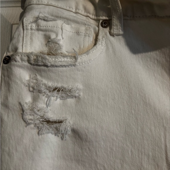 American Eagle Outfitters White Distressed Slim Jeans - Picture 3 of 9